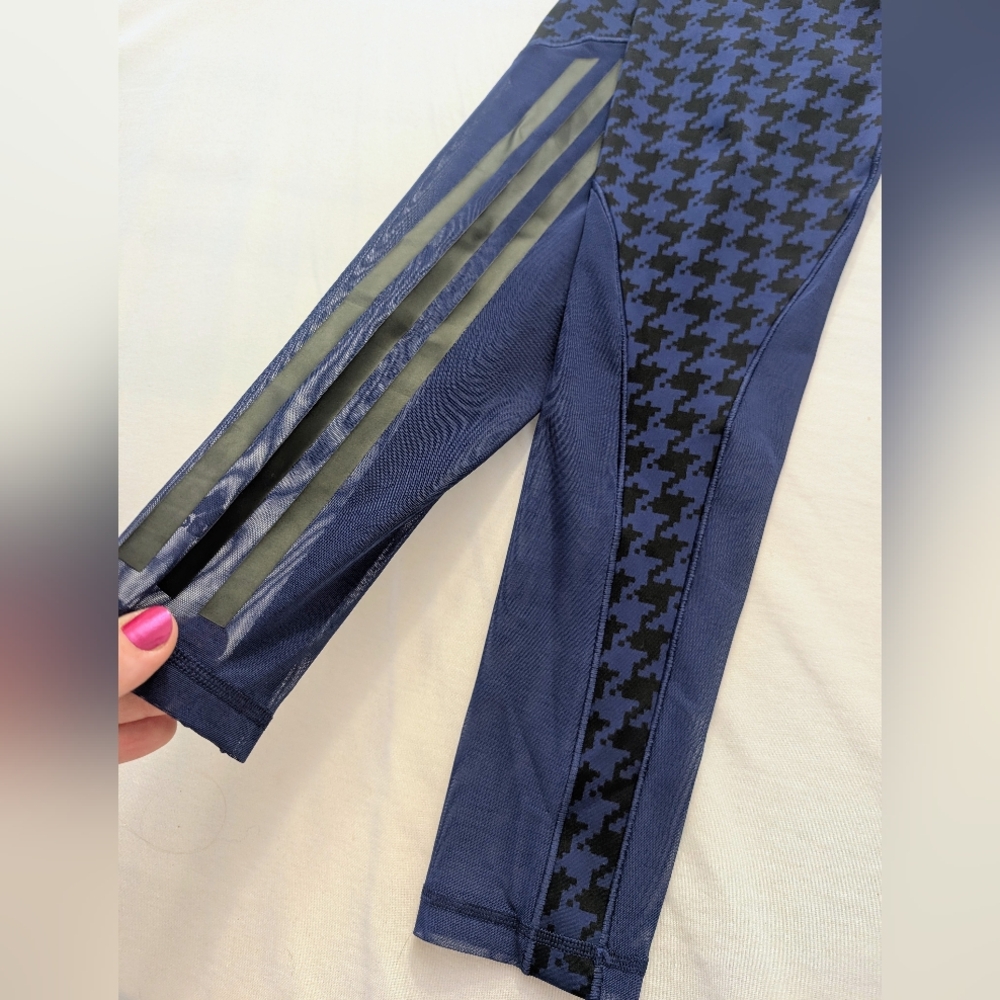 Adidas & IVY PARK Navy Houndstooth Mesh-Panel Leggings - Picture 7 of 7